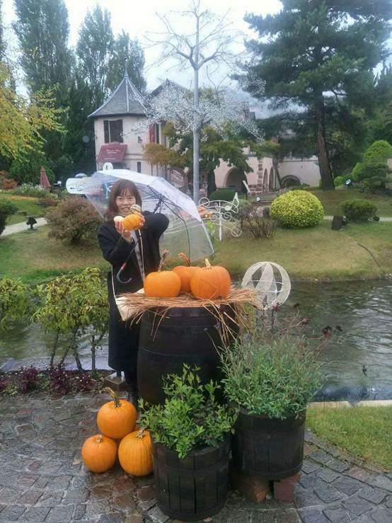 田红颜.jpg